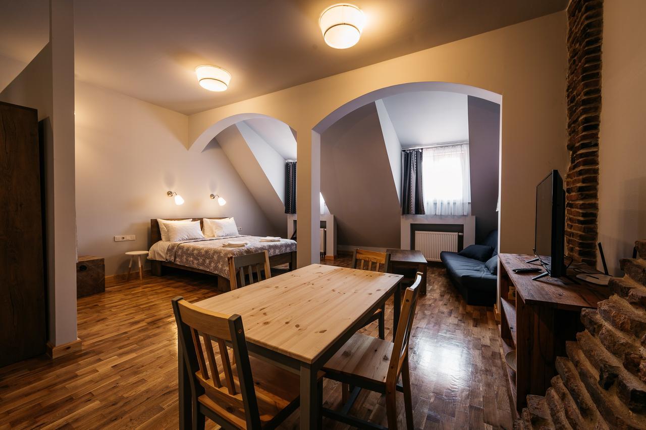Yellowboot Aparthotel Hermannstadt Exterior foto