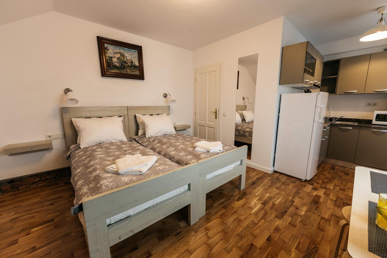 Yellowboot Aparthotel Hermannstadt Exterior foto