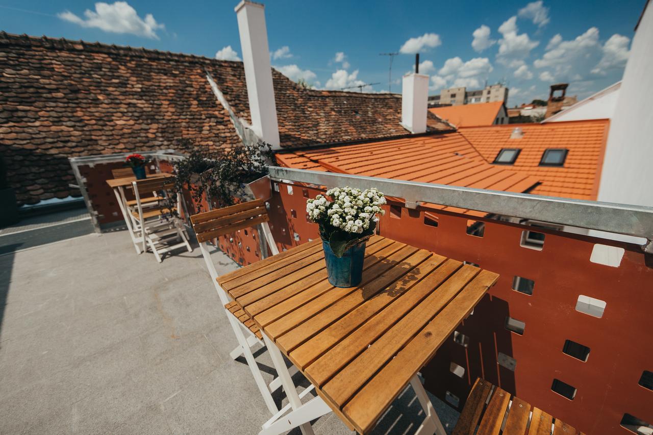 Yellowboot Aparthotel Hermannstadt Exterior foto