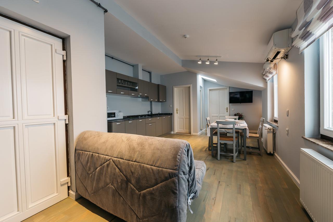 Yellowboot Aparthotel Hermannstadt Exterior foto