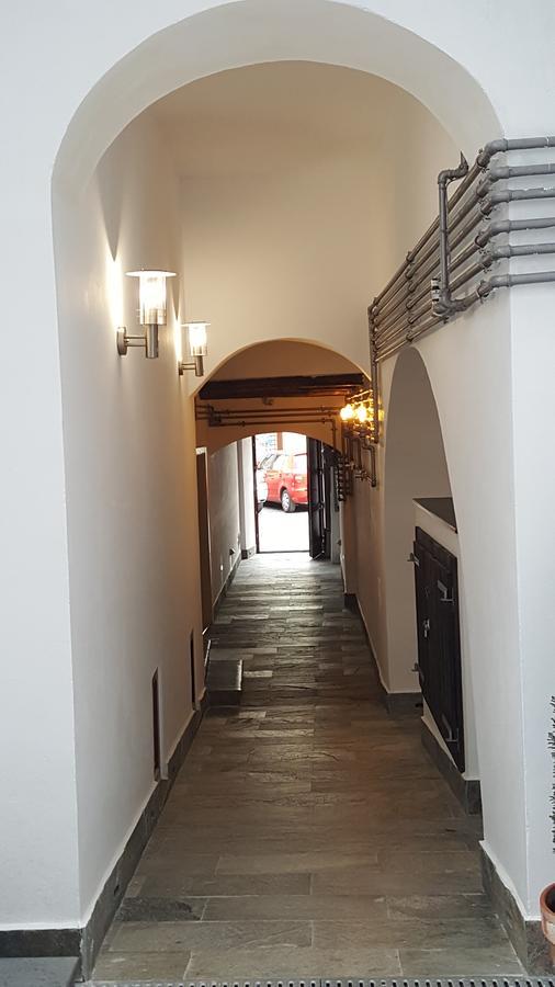 Yellowboot Aparthotel Hermannstadt Exterior foto