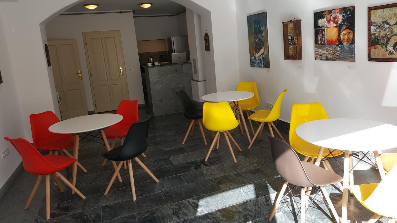 Yellowboot Aparthotel Hermannstadt Exterior foto